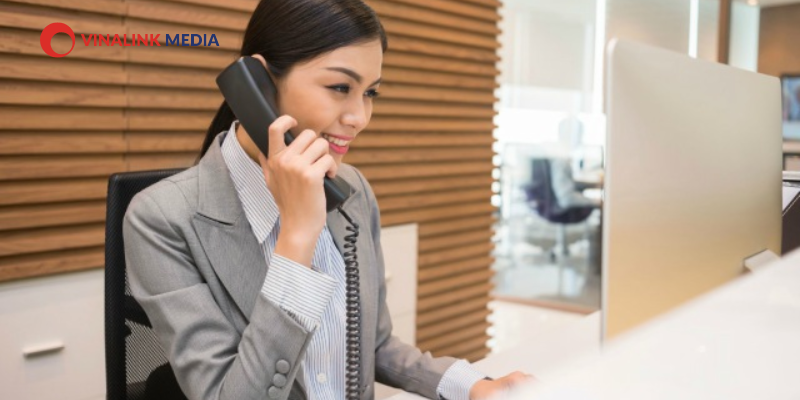 Tiếp nhận thông tin đặt hàng từ khách hàng